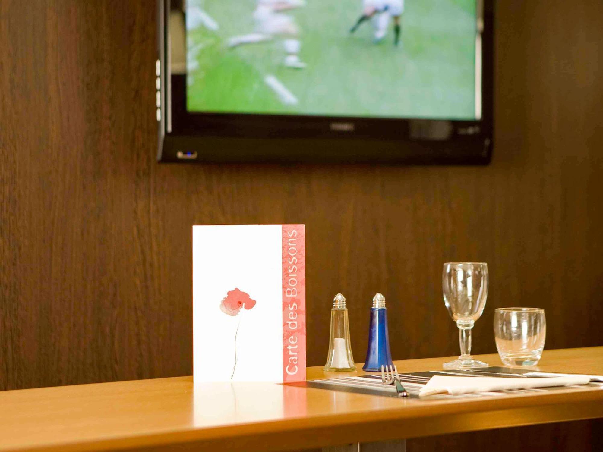 Ibis Paris Le Bourget Hotel La Courneuve Eksteriør billede