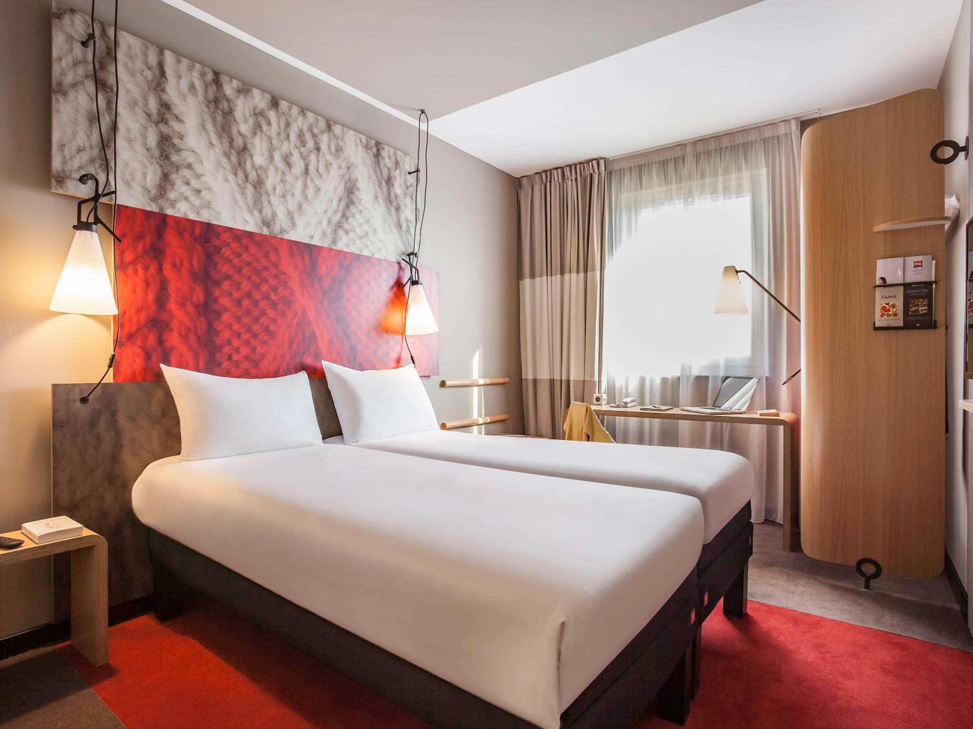 Ibis Paris Le Bourget Hotel La Courneuve Eksteriør billede