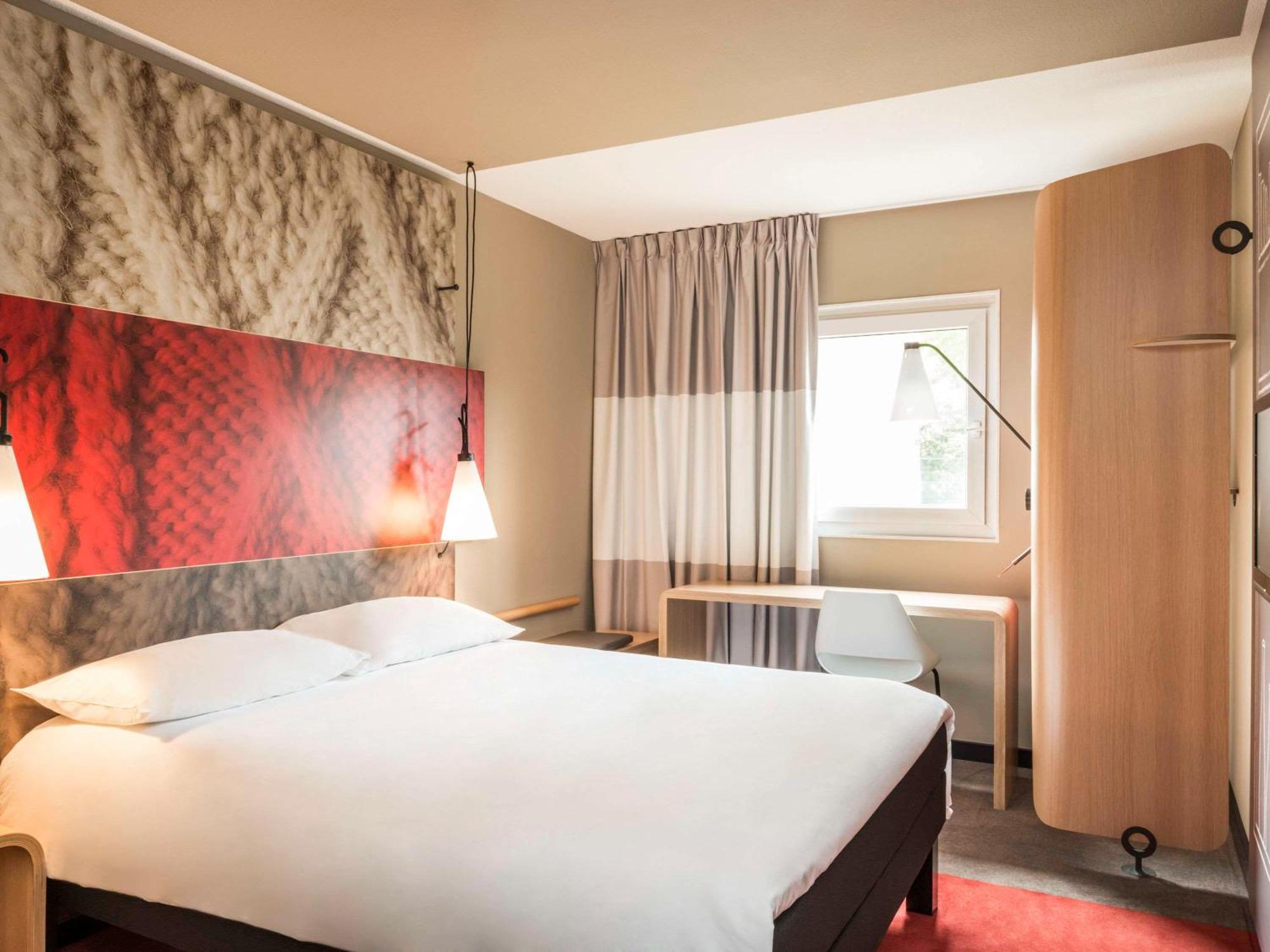 Ibis Paris Le Bourget Hotel La Courneuve Eksteriør billede