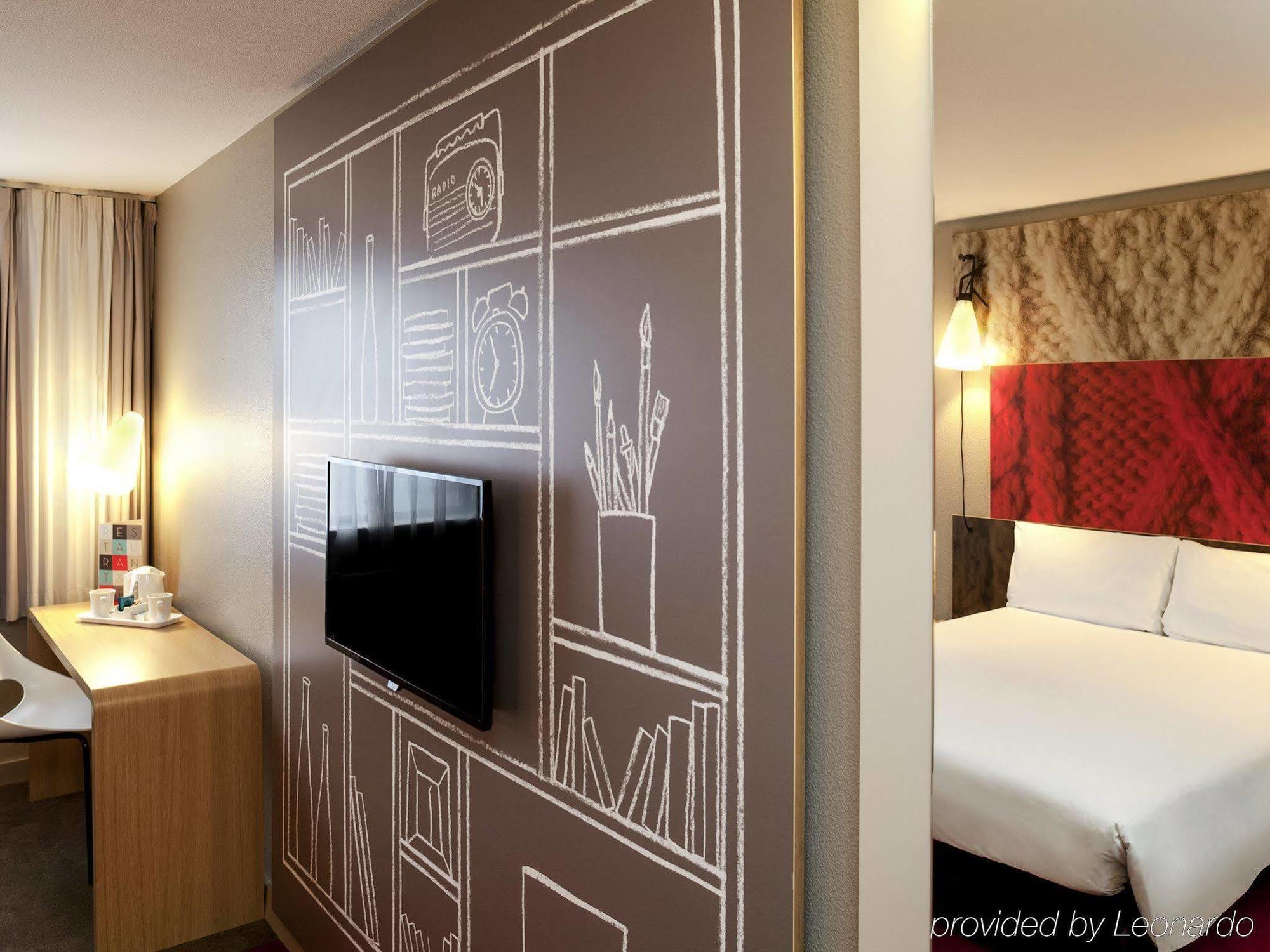 Ibis Paris Le Bourget Hotel La Courneuve Eksteriør billede