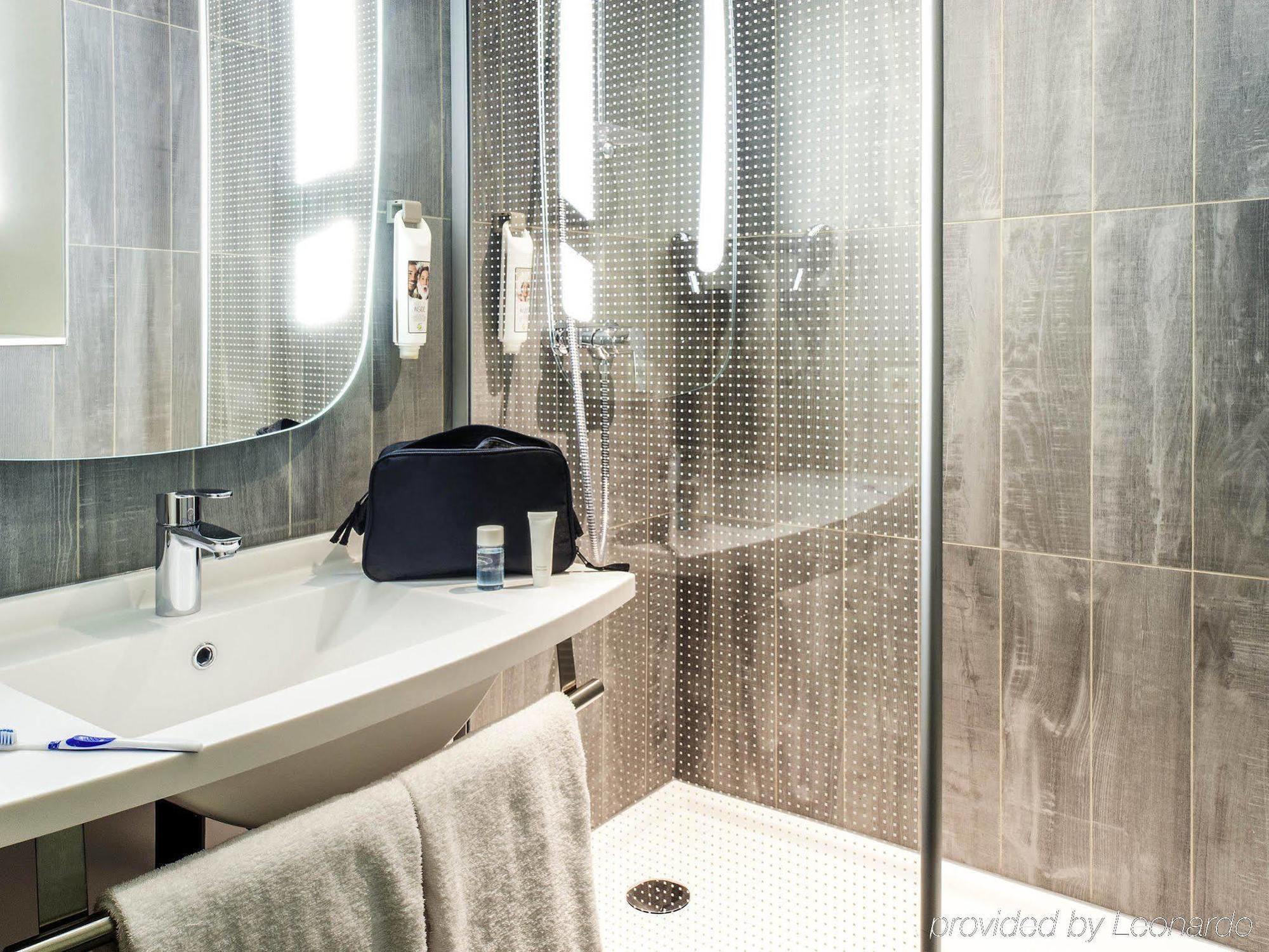 Ibis Paris Le Bourget Hotel La Courneuve Eksteriør billede